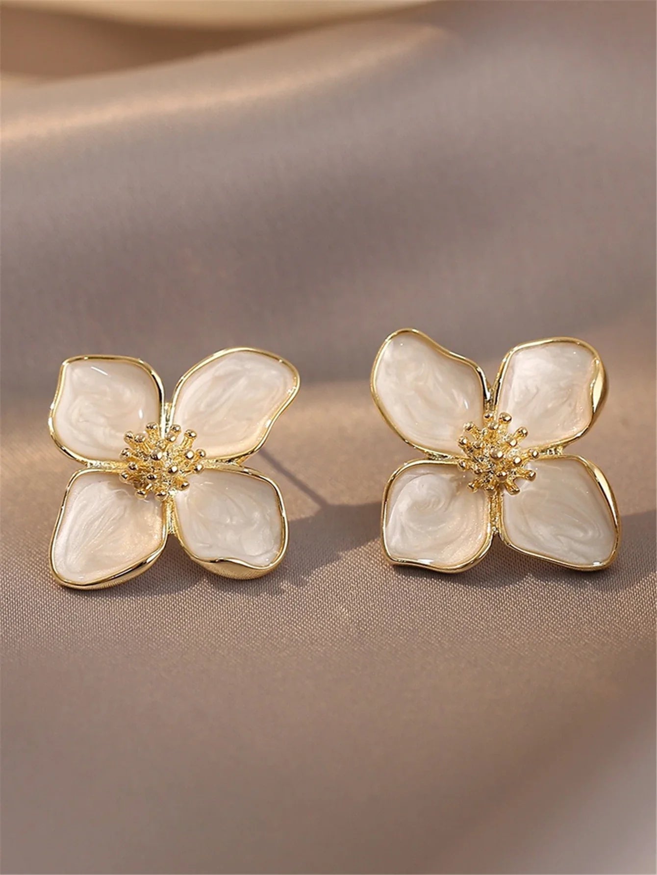 Brinco Floral Ouro 18K