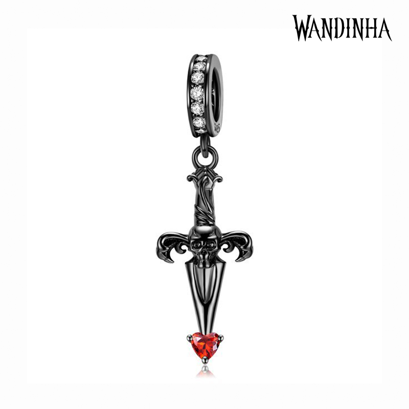 Charm Espada Crackstone Vilão - Coleção Wandinha